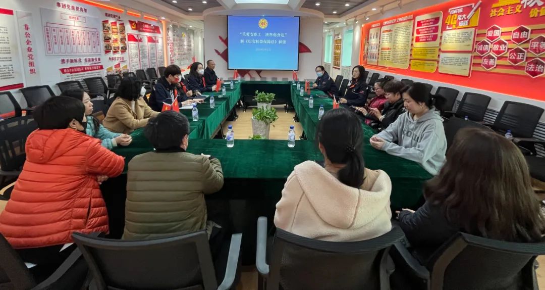 ���P(gu��n)��Ů�� ��������߅�����ˇ��H�DŮ��(ji��)�շ��������