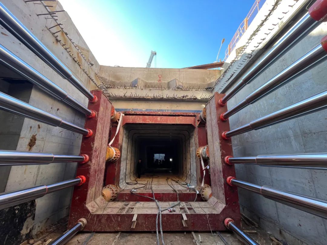 �L���м����������^�ֵص����؞ͨ