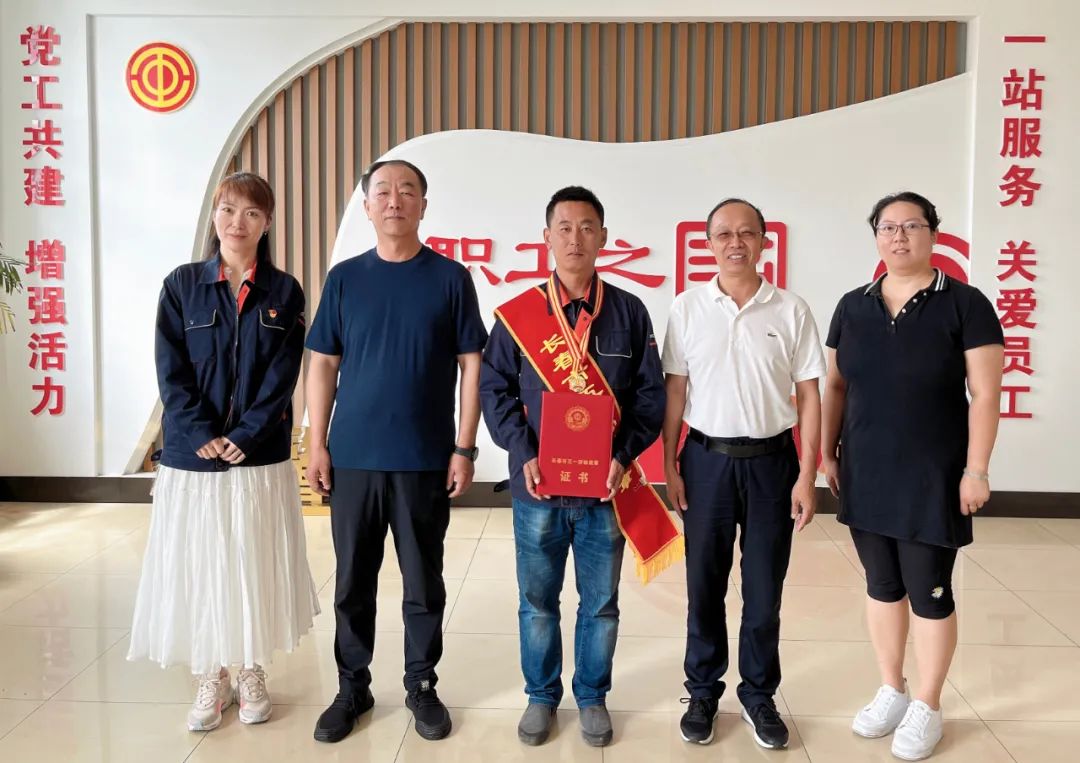 ������ͬ־�s�@2022�ꡰ�L(zh��ng)������һ�ڄ�(d��ng)��(ji��ng)?w��)¡��Q̖(h��o)